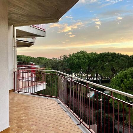 Residence Cristallo 4H Lignano Sabbiadoro Ngoại thất bức ảnh