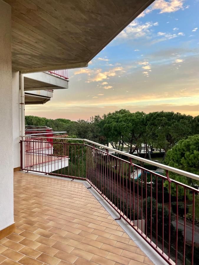 Residence Cristallo 4H Lignano Sabbiadoro Ngoại thất bức ảnh