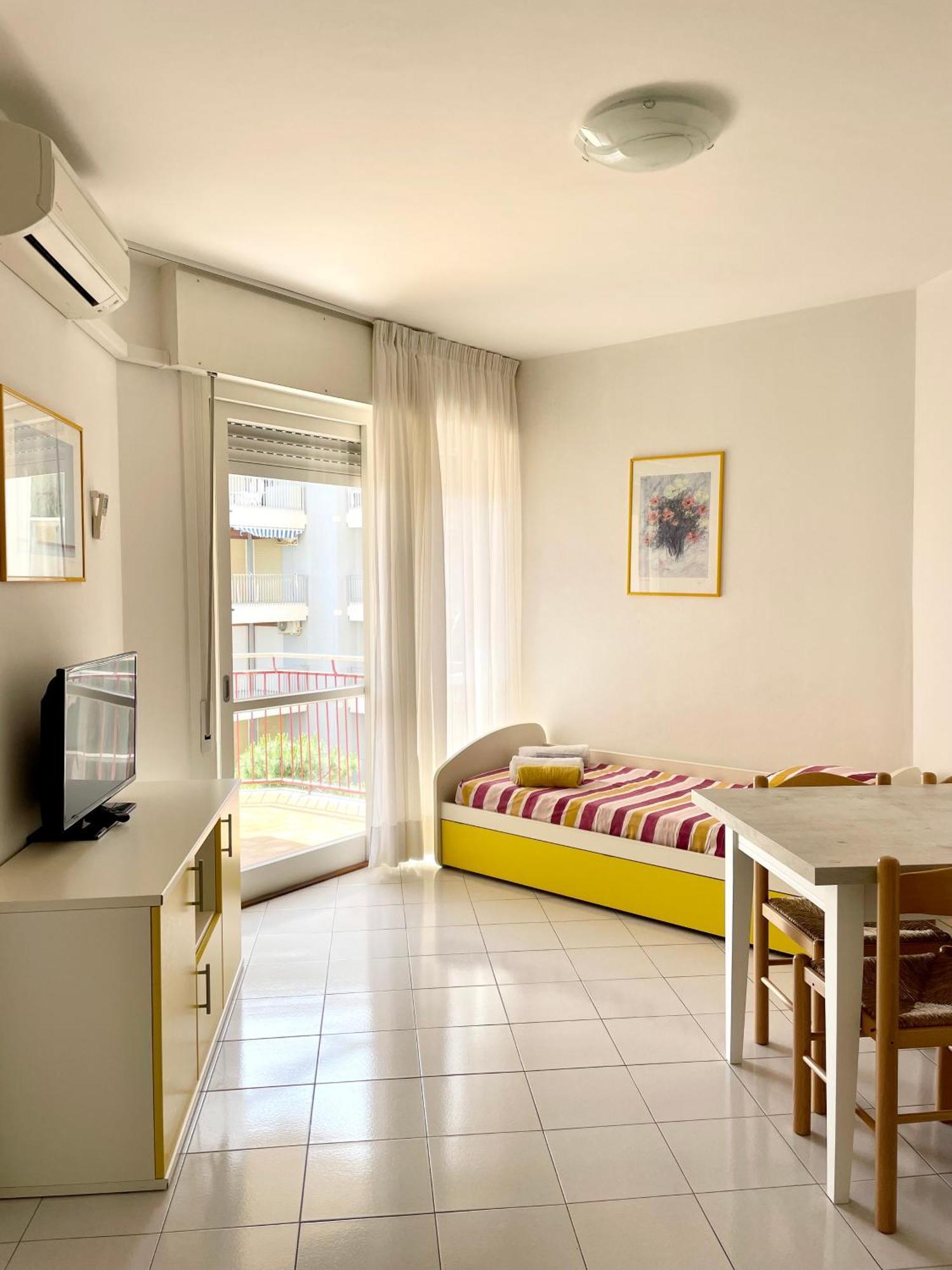 Residence Cristallo 4H Lignano Sabbiadoro Ngoại thất bức ảnh